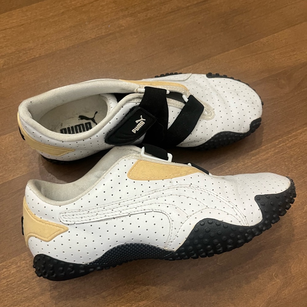 Puma White and Black Athletic Shoes size 6